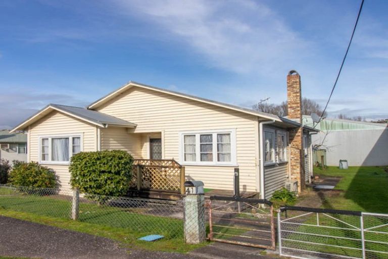 Photo of property in 41 Willoughby Street, Paeroa, 3600