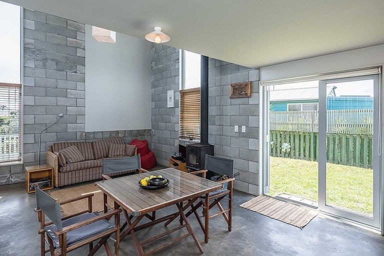 Photo of property in 44 Rodney Avenue, Te Horo Beach, Otaki, 5581