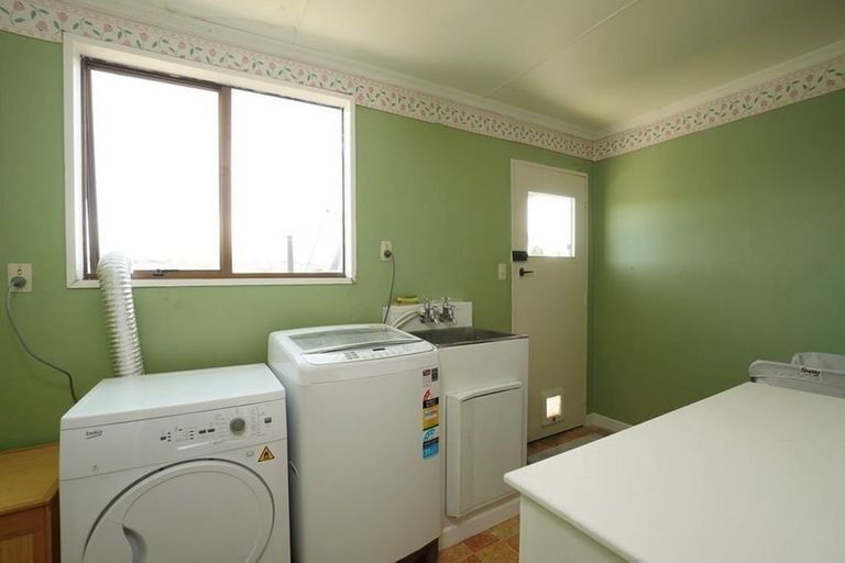Photo of property in 2 Clutha Street, Alexandra, 9320
