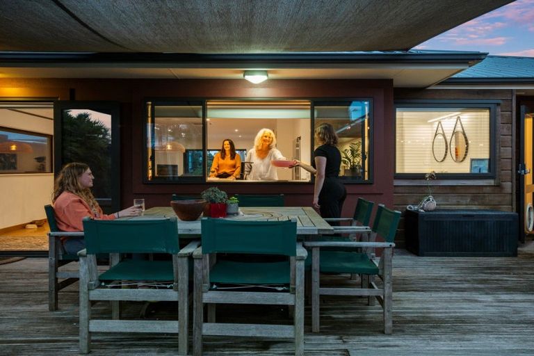 Photo of property in 166 Valley Road, Mount Maunganui, 3116