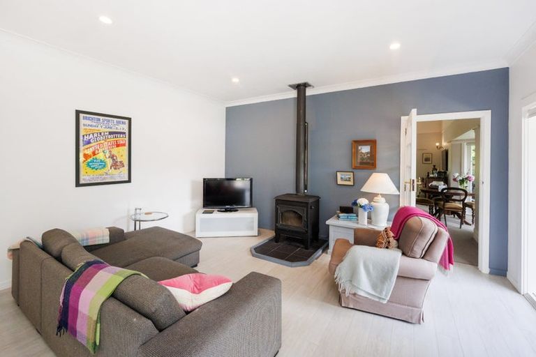 Photo of property in 208 Cambridge Avenue, Ashhurst, 4810