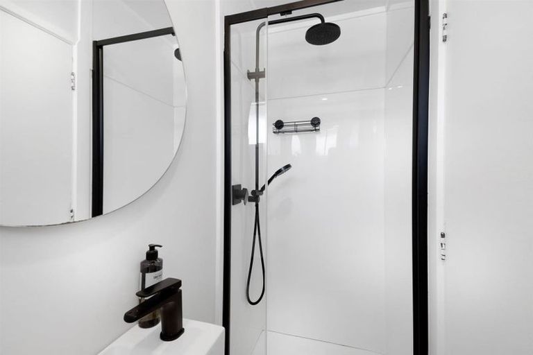 Photo of property in 35 Whaka Street, Maungaturoto, 0520