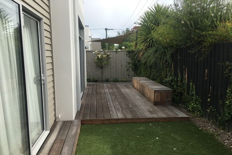 Photo of property in 110c Hamilton Avenue, Ilam, Christchurch, 8041