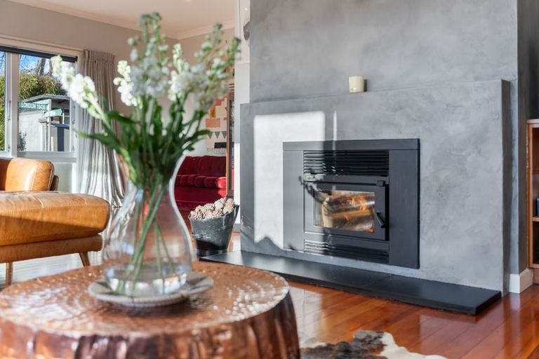 Photo of property in 12 Rawene Street, Waikanae, 5036