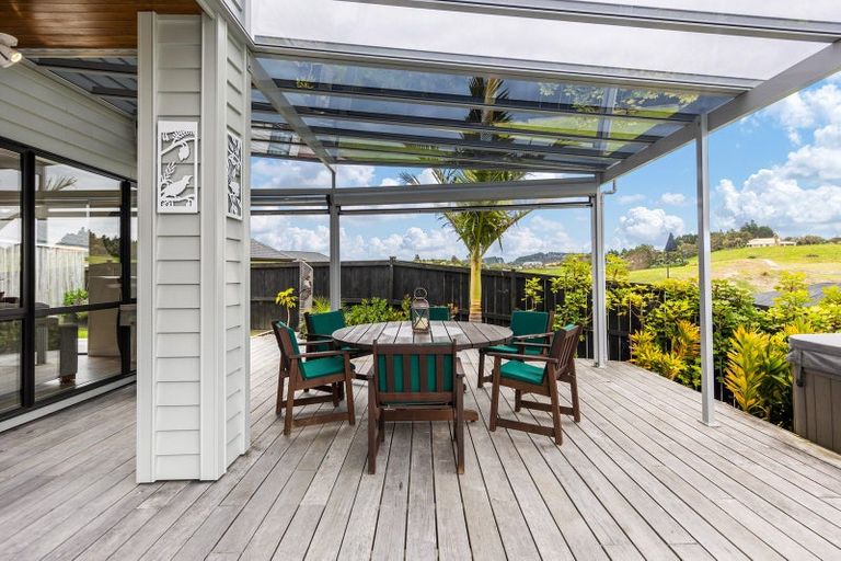 Photo of property in 60 Harvest Avenue, Orewa, 0931