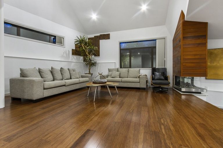 Photo of property in 839 Beach Road, Browns Bay, Auckland, 0630