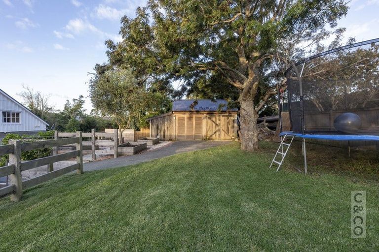 Photo of property in 853 State Highway 16, Waimauku, 0812