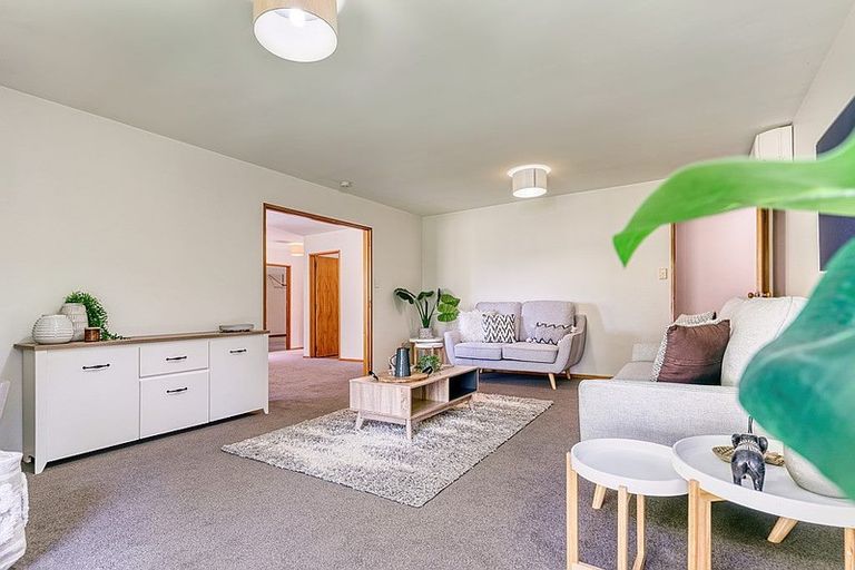 Photo of property in 2/45b Trafford Street, Harewood, Christchurch, 8051