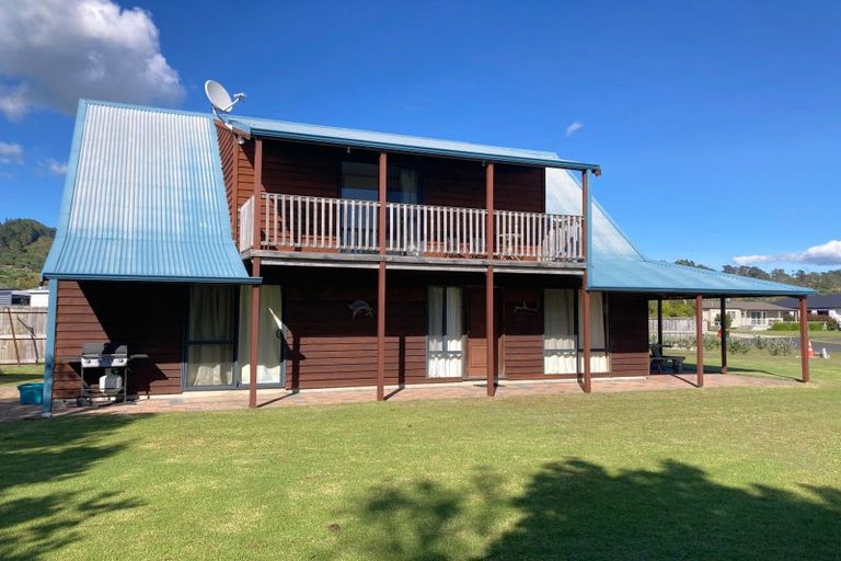 Photo of property in 20 The Crowsnest, Cooks Beach, Whitianga, 3591