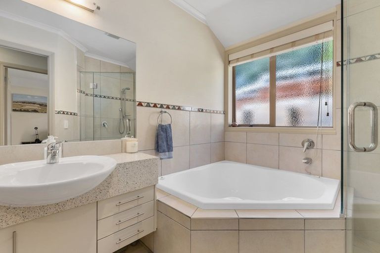 Photo of property in 1 Ladera Mews, Bethlehem, Tauranga, 3110