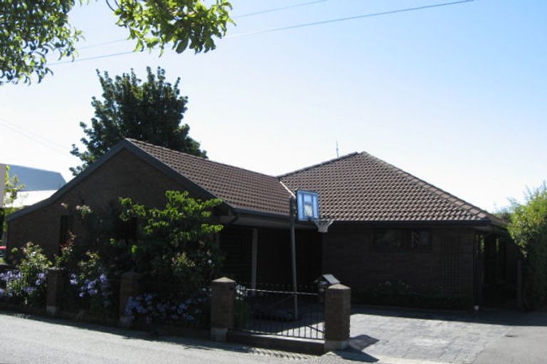 Photo of property in 19 Cox Street, Merivale, Christchurch, 8014
