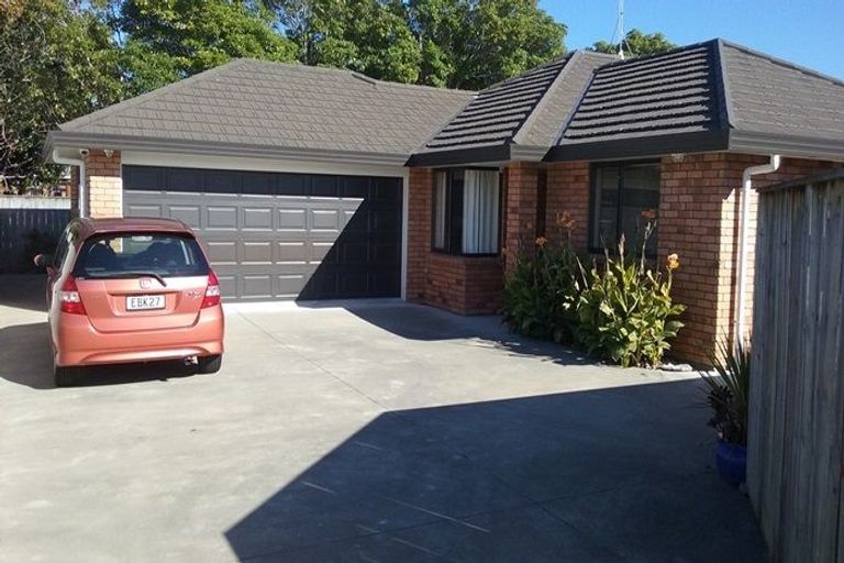 Photo of property in 18a Pirie Street, Palmerston North, 4410