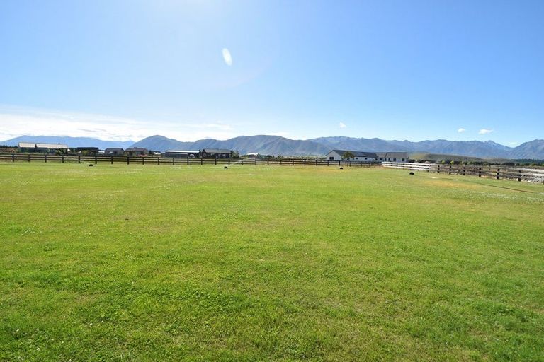 Photo of property in 5 Homestead Avenue, Twizel, 7999