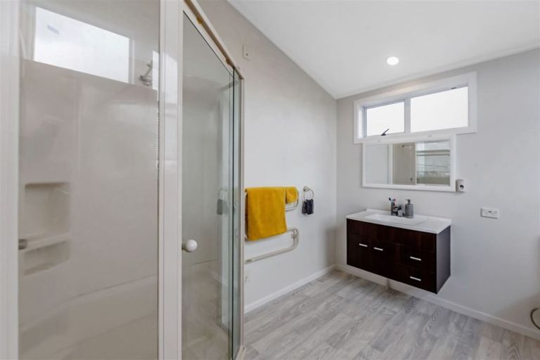 Photo of property in 17 Zion Road, Birkenhead, Auckland, 0626