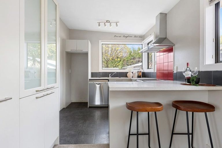 Photo of property in 48 Glenharrow Avenue, Avonhead, Christchurch, 8042