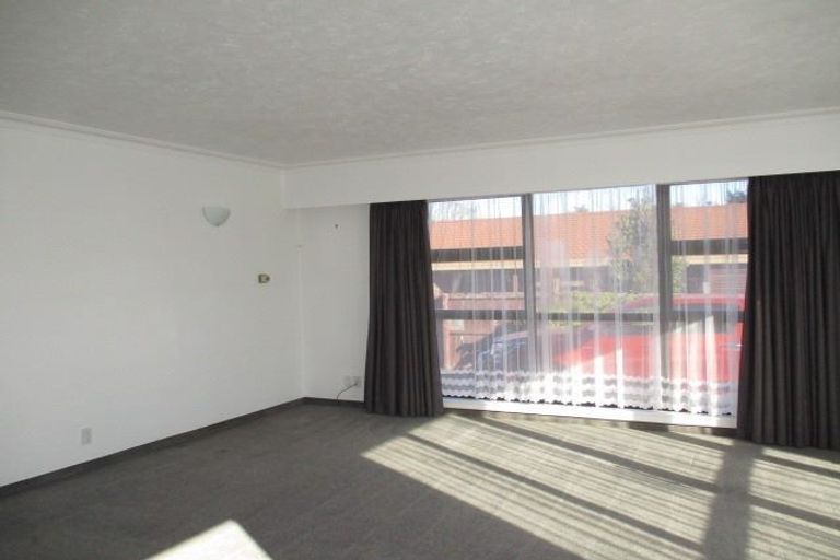 Photo of property in 54 Highsted Road, Bishopdale, Christchurch, 8053