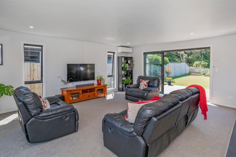 Photo of property in 14 Alf Simpson Drive, Whitianga, 3510