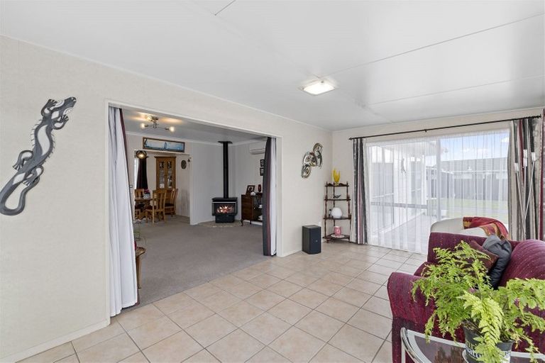 Photo of property in 3 Rimu Street, Levin, 5510