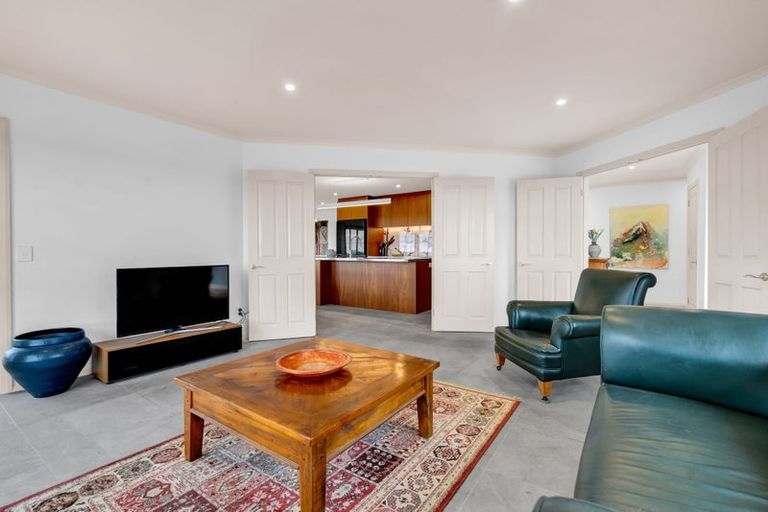 Photo of property in 171 Sealy Road, Omata, New Plymouth, 4374