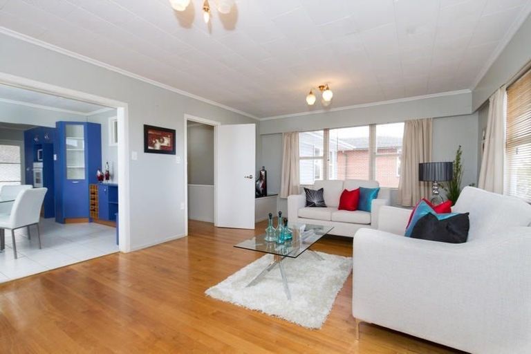 Photo of property in 5 Pooley Street, Pakuranga Heights, Auckland, 2010