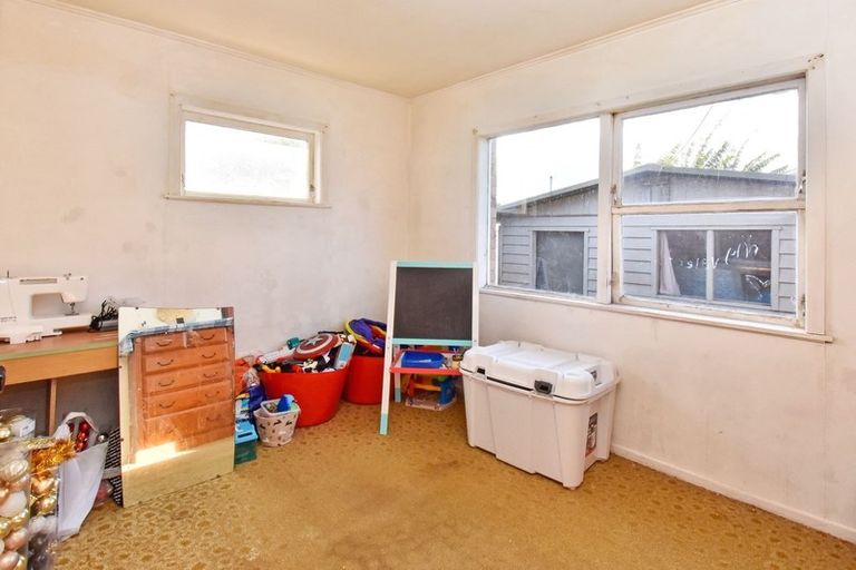 Photo of property in 7 Halswell Street, Mangere East, Auckland, 2024