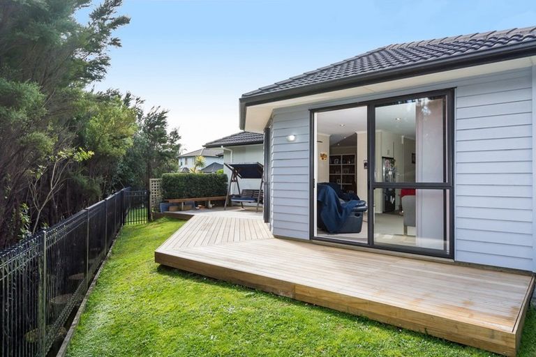 Photo of property in 7 Northbrook Close, Greenhithe, Auckland, 0632