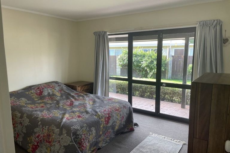 Photo of property in 6 Alan Styles Place, Greenmeadows, Napier, 4112