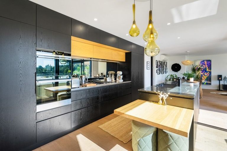 Photo of property in 52 Tanekaha Road, Titirangi, Auckland, 0604