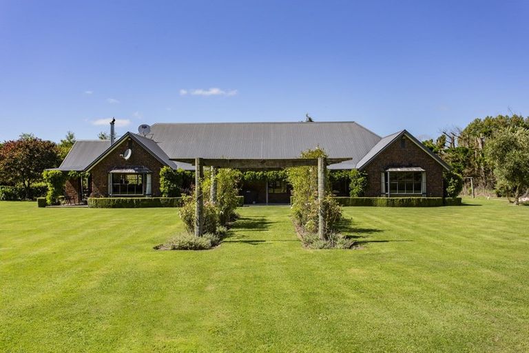 Photo of property in 1764 Tram Road, Swannanoa, Rangiora, 7475
