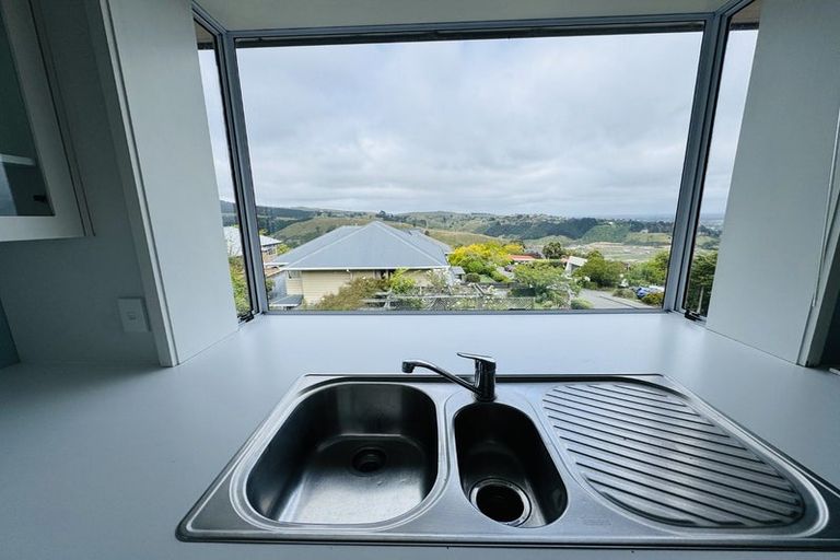 Photo of property in 118 Dyers Pass Road, Cashmere, Christchurch, 8022