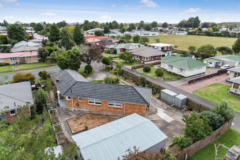 Photo of property in 1 Patricia Avenue, Hamilton East, Hamilton, 3216