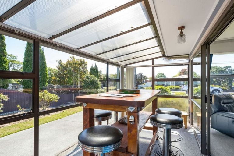 Photo of property in 15 Cunningham Place, Halswell, Christchurch, 8025