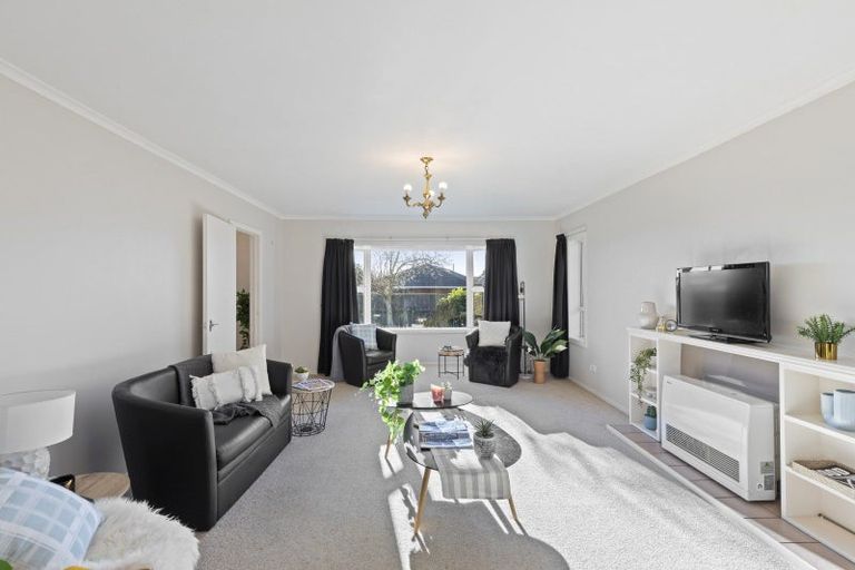 Photo of property in 283a Mangorei Road, Merrilands, New Plymouth, 4312