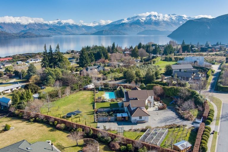 Photo of property in 49 Ridgecrest, Wanaka, 9305