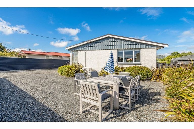 Photo of property in 10 Robert Street, Otatara, Invercargill, 9879
