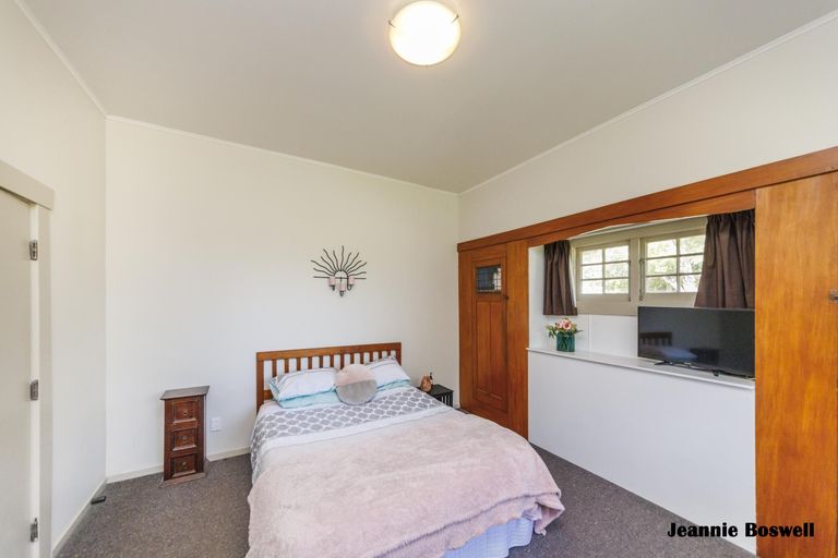 Photo of property in 39 Honore Drive, Linton, Palmerston North, 4472
