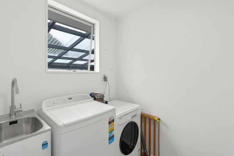 Photo of property in 39 Heather Street, Levin, 5510