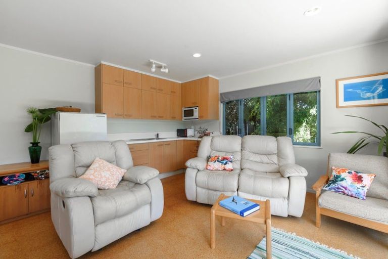 Photo of property in 60 Hamurana Road, Omokoroa, 3114