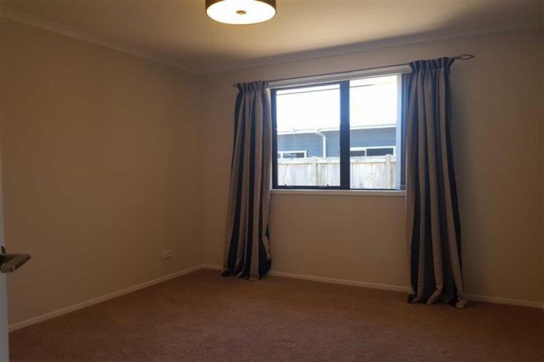 Photo of property in 18 Keene Drive, Bell Block, New Plymouth, 4312