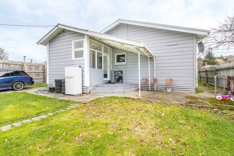 Photo of property in 98 Hokonui Drive, Gore, 9710