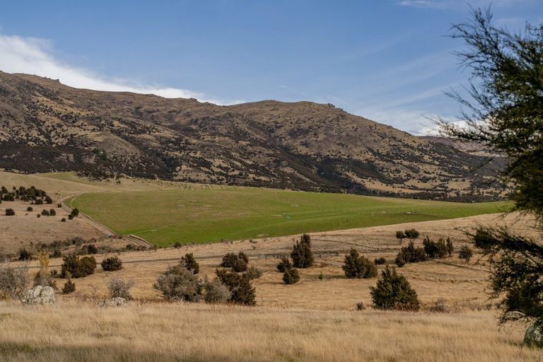 Photo of property in 242 Pukerangi Drive, Queensberry, Cromwell, 9383