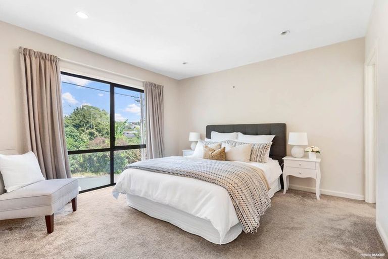 Photo of property in 2/33 Harley Road, Takapuna, Auckland, 0622