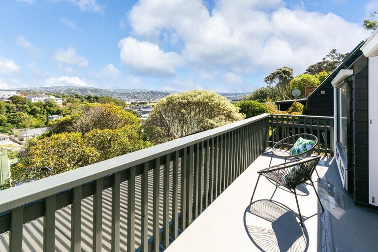 Photo of property in 4/8 Elphinstone Avenue, Strathmore Park, Wellington, 6022