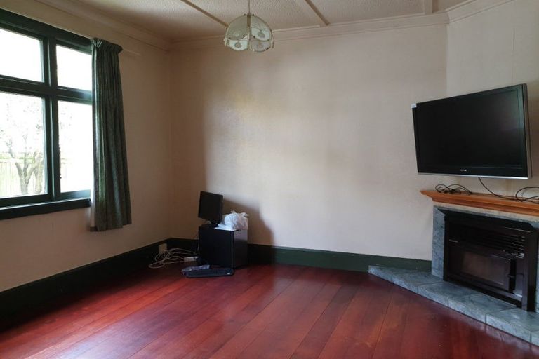 Photo of property in 27 Ranfurly Street, Hokowhitu, Palmerston North, 4410