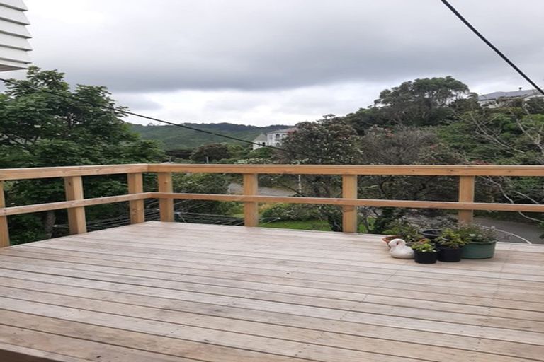 Photo of property in 100 Kelburn Parade, Kelburn, Wellington, 6012