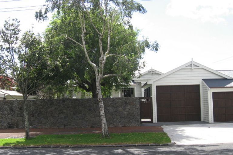 Photo of property in 29-31 Almorah Road, Epsom, Auckland, 1023
