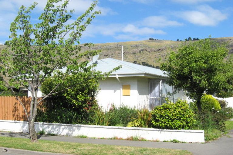 Photo of property in 2/4 Stedley Place, Heathcote Valley, Christchurch, 8022