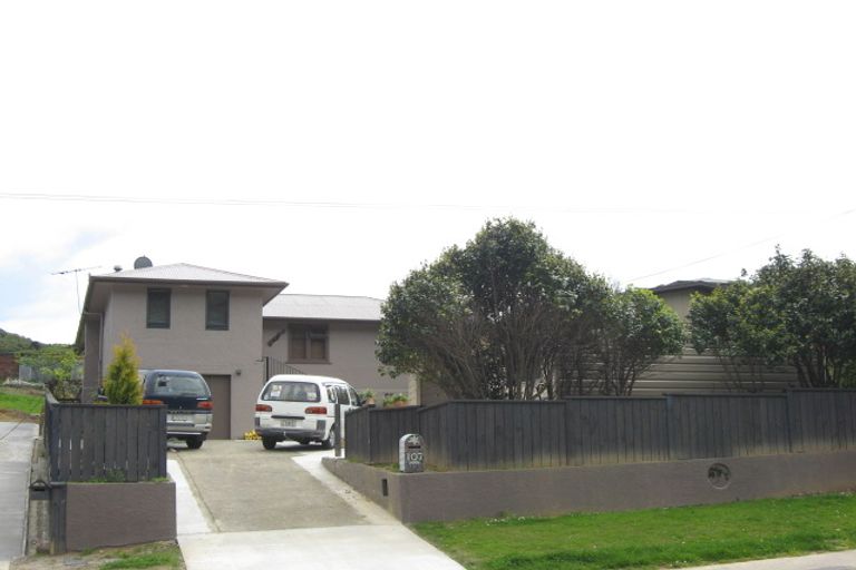 Photo of property in 107a Waikawa Road, Picton, 7220
