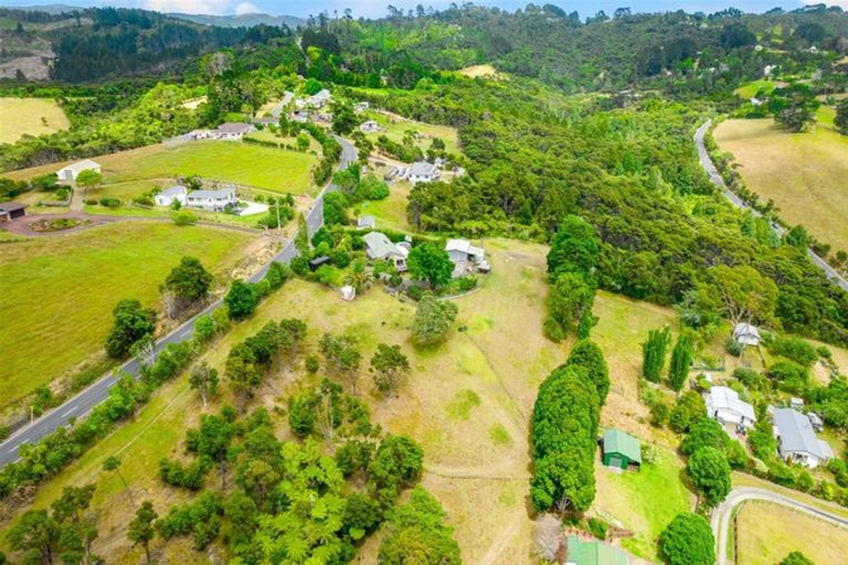 Photo of property in 45 Bethells Road, Waitakere, Henderson, 0782