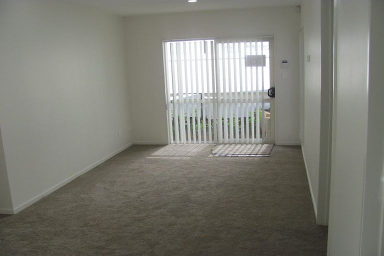 Photo of property in 28 Roseanne Road, Manurewa, Auckland, 2102